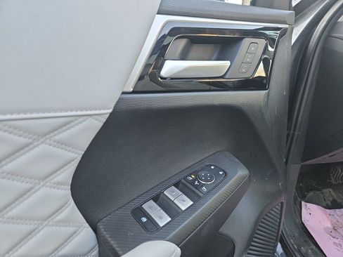 Used 2024 Mitsubishi Outlander SEL image 11