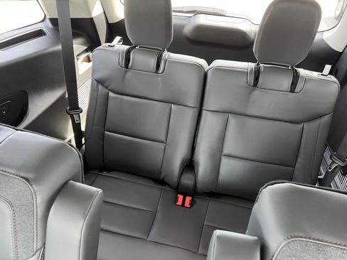 New 2025 Ford Explorer Active image 15