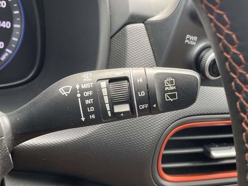 Used 2020 Hyundai Kona Limited FWD image 14
