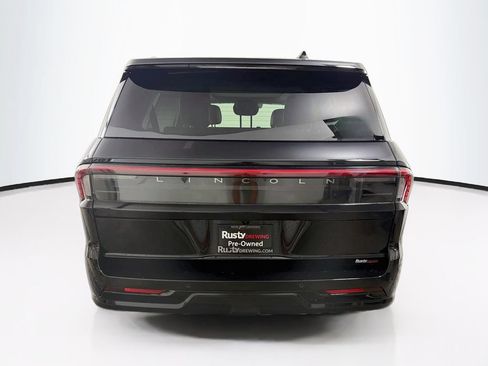 Used 2026 Lincoln Navigator L Reserve AWD/4WD image 6
