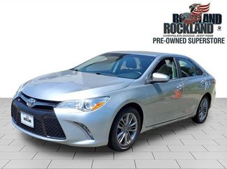 Used 2015 Toyota Camry SE FWD video 1