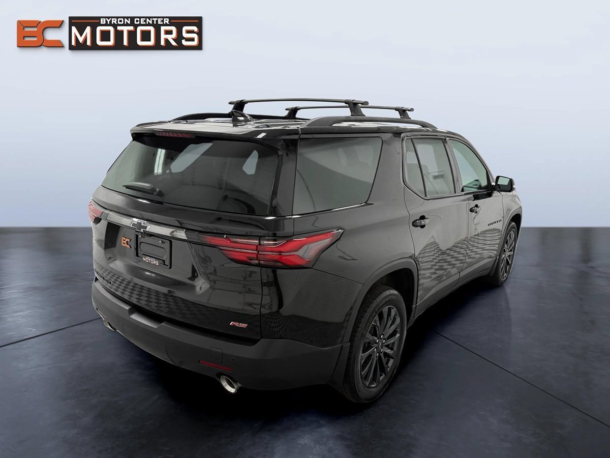 Used 2022 Chevrolet Traverse RS w/ LPO, Floor Liner Package AWD/4WD image 6