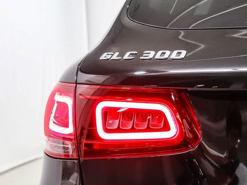 Certified 2022 Mercedes-Benz GLC 300 image 11