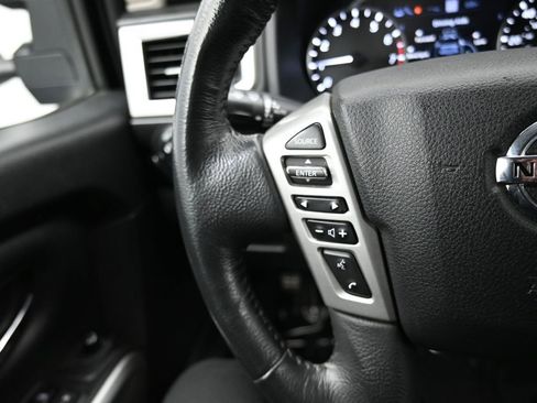 Used 2021 Nissan Titan SV w/ SV Convenience Package image 23