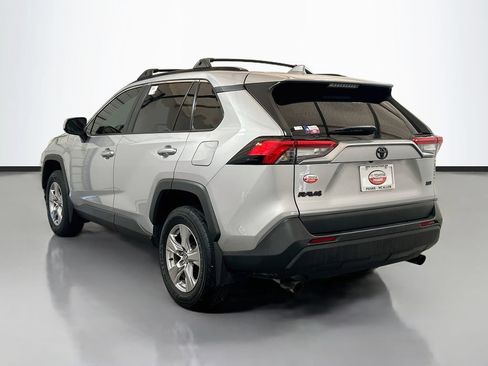 Used 2025 Toyota RAV4 XLE FWD image 6