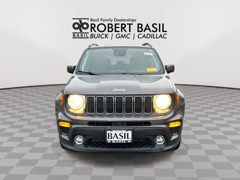 Used 2021 Jeep Renegade Latitude AWD/4WD image 3