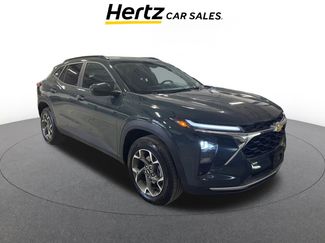 Used 2025 Chevrolet Trax LT video 1