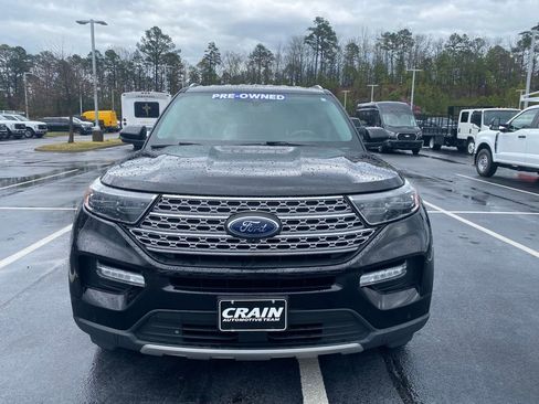 Certified 2022 Ford Explorer Limited w/ Equipment Group 301A image 2