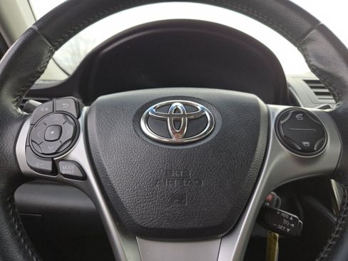 Used 2014 Toyota Camry SE image 24