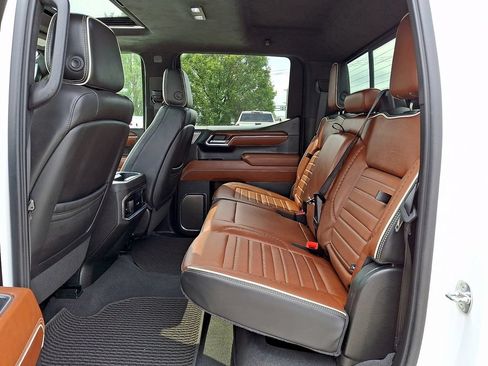 Used 2024 GMC Sierra 1500 Denali Ultimate AWD/4WD image 10