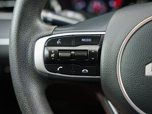 Used 2023 Kia K5 LXS image 16