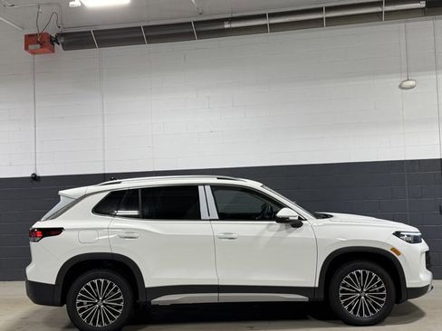 New 2026 Volkswagen Tiguan S image 5