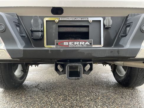 Used 2023 Ford F150 XLT w/ Trailer Tow Package image 24