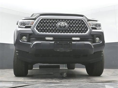 Used 2019 Toyota Tacoma TRD Sport image 41