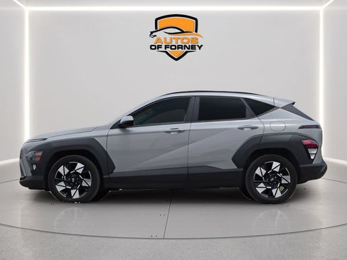 Used 2024 Hyundai Kona SEL FWD image 2