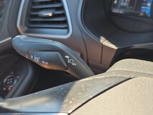 Used 2024 Ford Edge SEL AWD/4WD image 25