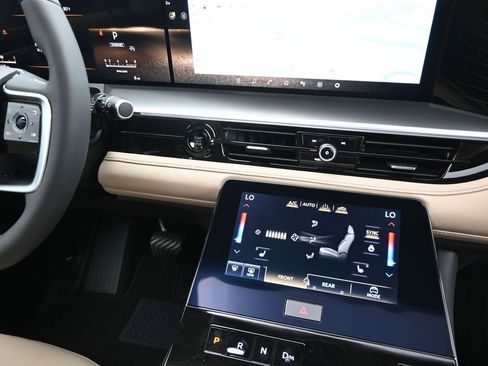 New 2026 INFINITI QX80 Pure image 31