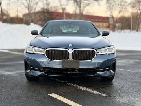 Certified 2023 BMW 530i xDrive w/ Premium Package image 10