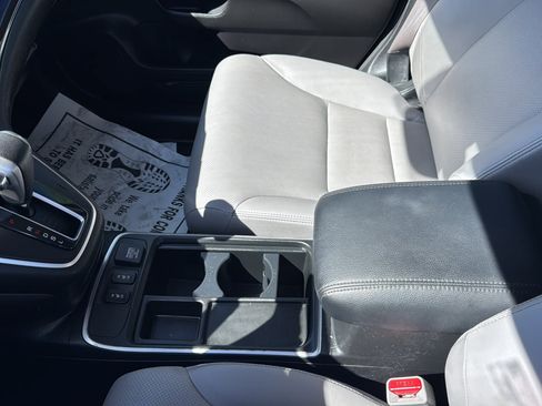 Used 2015 Honda CR-V Touring image 25