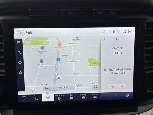 Certified 2022 Ford F150 Lariat w/ Equipment Group 502A High image 19