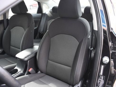 Used 2024 Kia Forte LXS image 17