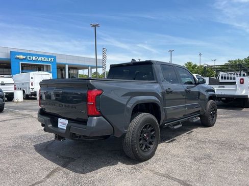 Used 2024 Toyota Tacoma SR5 image 3