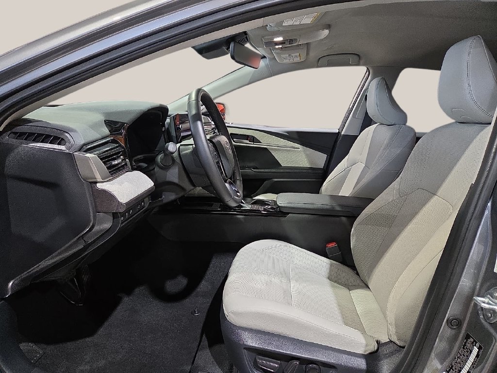 Certified 2026 Toyota Camry XLE FWD image 20