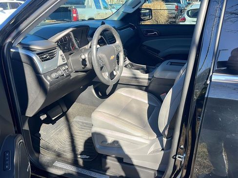 Used 2018 Chevrolet Tahoe LT w/ Luxury Package image 6