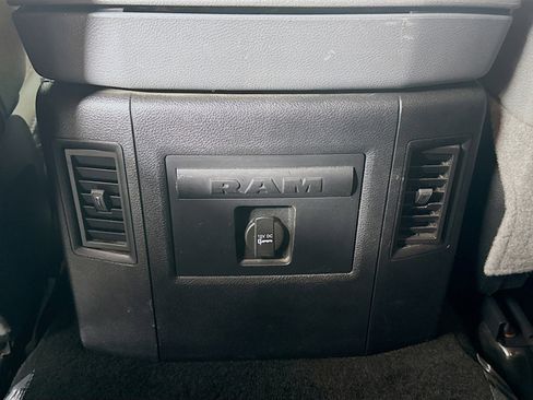 Used 2016 RAM 1500 Big Horn image 24