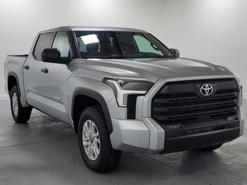 New 2026 Toyota Tundra SR5 image 2