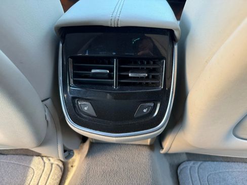 Used 2016 Cadillac XTS Luxury image 26