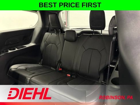 New 2027 Chrysler Pacifica Select w/ Family Tech Group FWD image 20