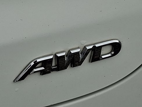 Certified 2023 Toyota Corolla LE image 31