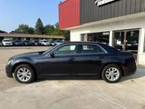 Used 2015 Chrysler 300 Limited image 2