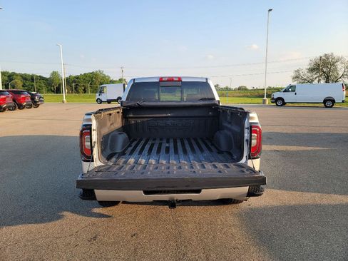 Used 2018 GMC Sierra 1500 Denali w/ Denali Ultimate Package AWD/4WD image 7