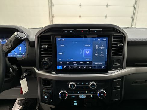 Used 2024 Ford F150 XLT AWD/4WD image 32