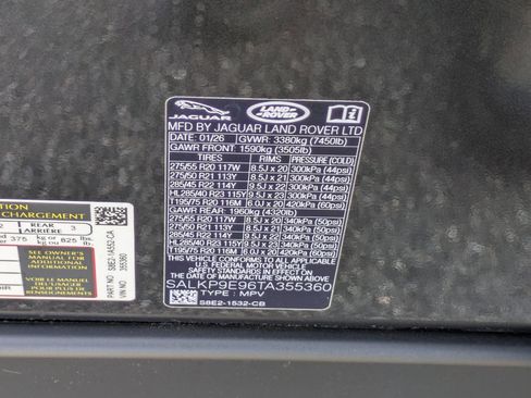 New 2026 Land Rover Range Rover SE image 34