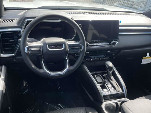 New 2026 GMC Canyon Elevation image 9