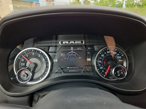 Used 2019 RAM 1500 Big Horn AWD/4WD image 36