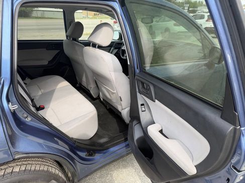 Used 2015 Subaru Forester 2.5i Premium w/ All-Weather Package image 15
