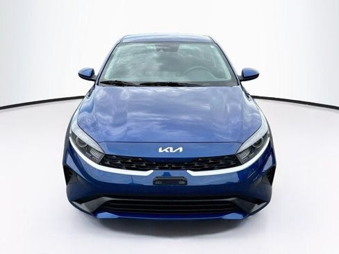 Certified 2023 Kia Forte LXS FWD image 2