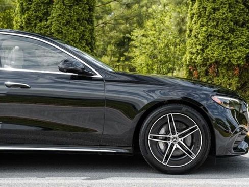 Used 2025 Mercedes-Benz E 350 4MATIC Sedan w/ Winter Package image 13