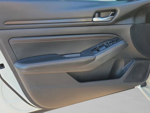 Certified 2022 Nissan Altima 2.5 SR image 19