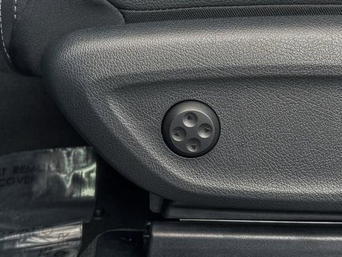 New 2026 Mercedes-Benz GLS 450 4MATIC image 38