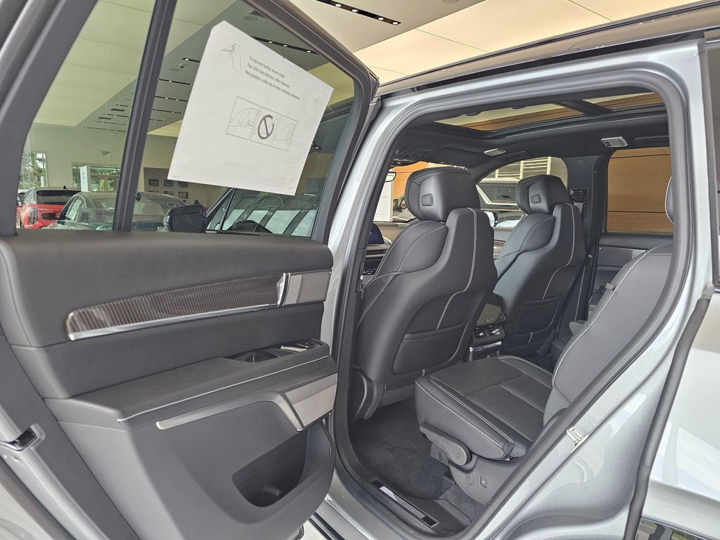 New 2027 Cadillac Vistiq Sport AWD/4WD image 20