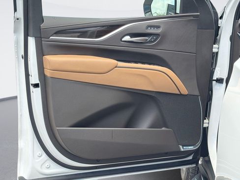 Used 2022 Cadillac Escalade ESV Sport w/ Touring Package AWD/4WD image 20