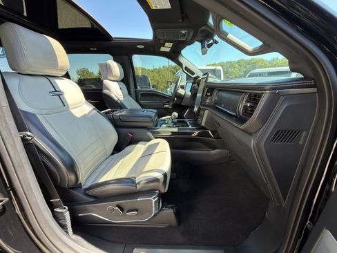 Used 2023 Ford F150 Lightning Platinum AWD/4WD image 9