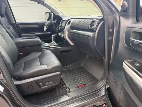 Used 2017 Toyota Tundra Platinum AWD/4WD image 36