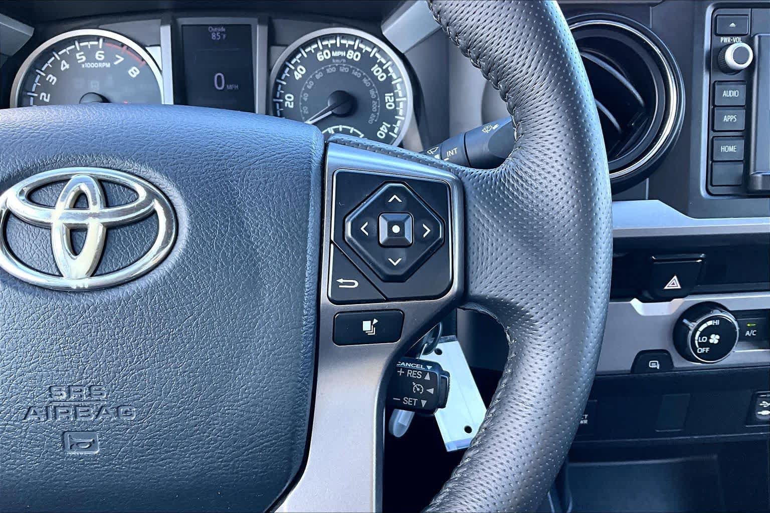 Used 2017 Toyota Tacoma SR5 w/ Tow Package RWD image 22