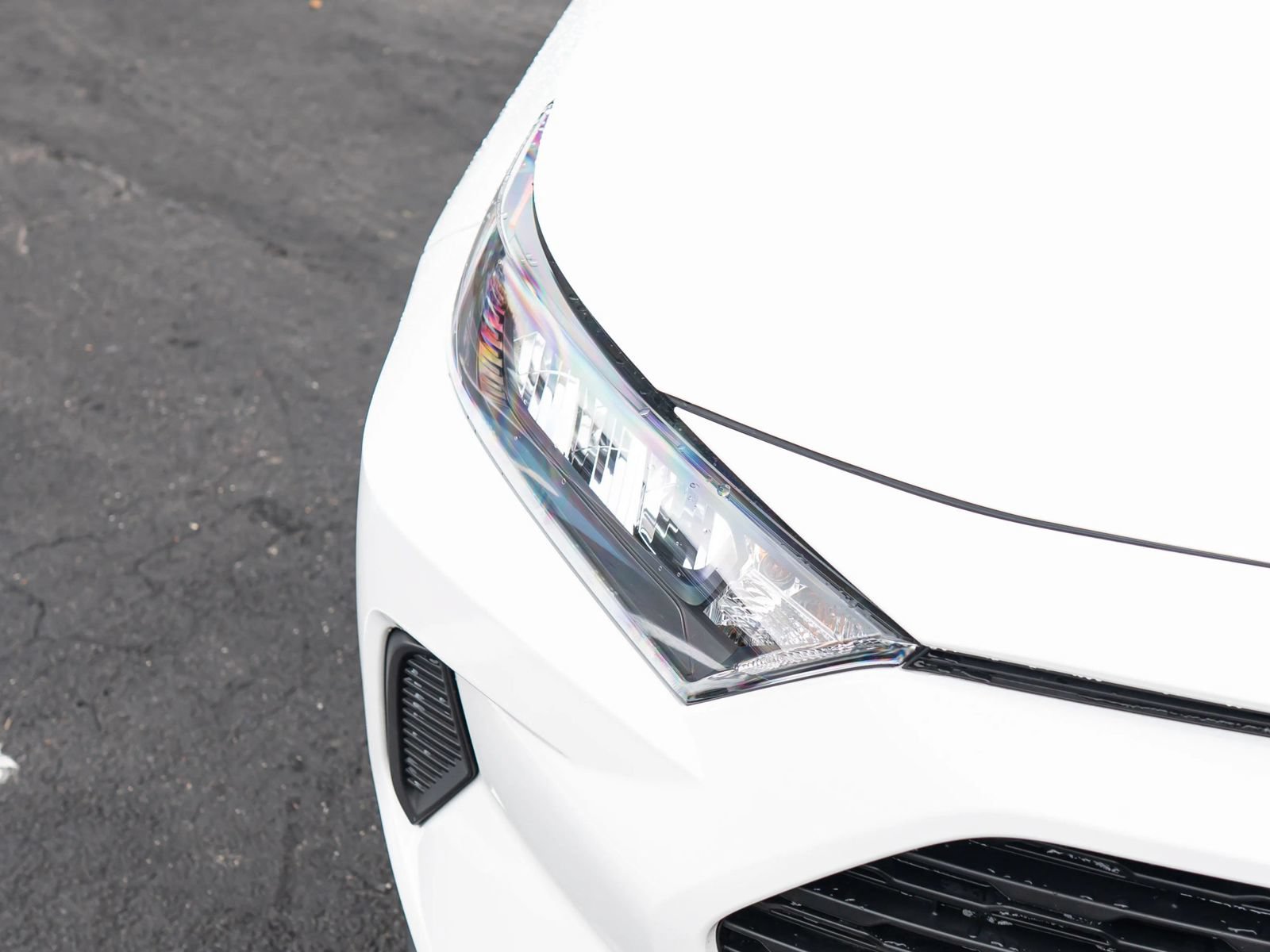 Used 2019 Toyota RAV4 LE w/ All Weather Liner Package AWD/4WD image 9